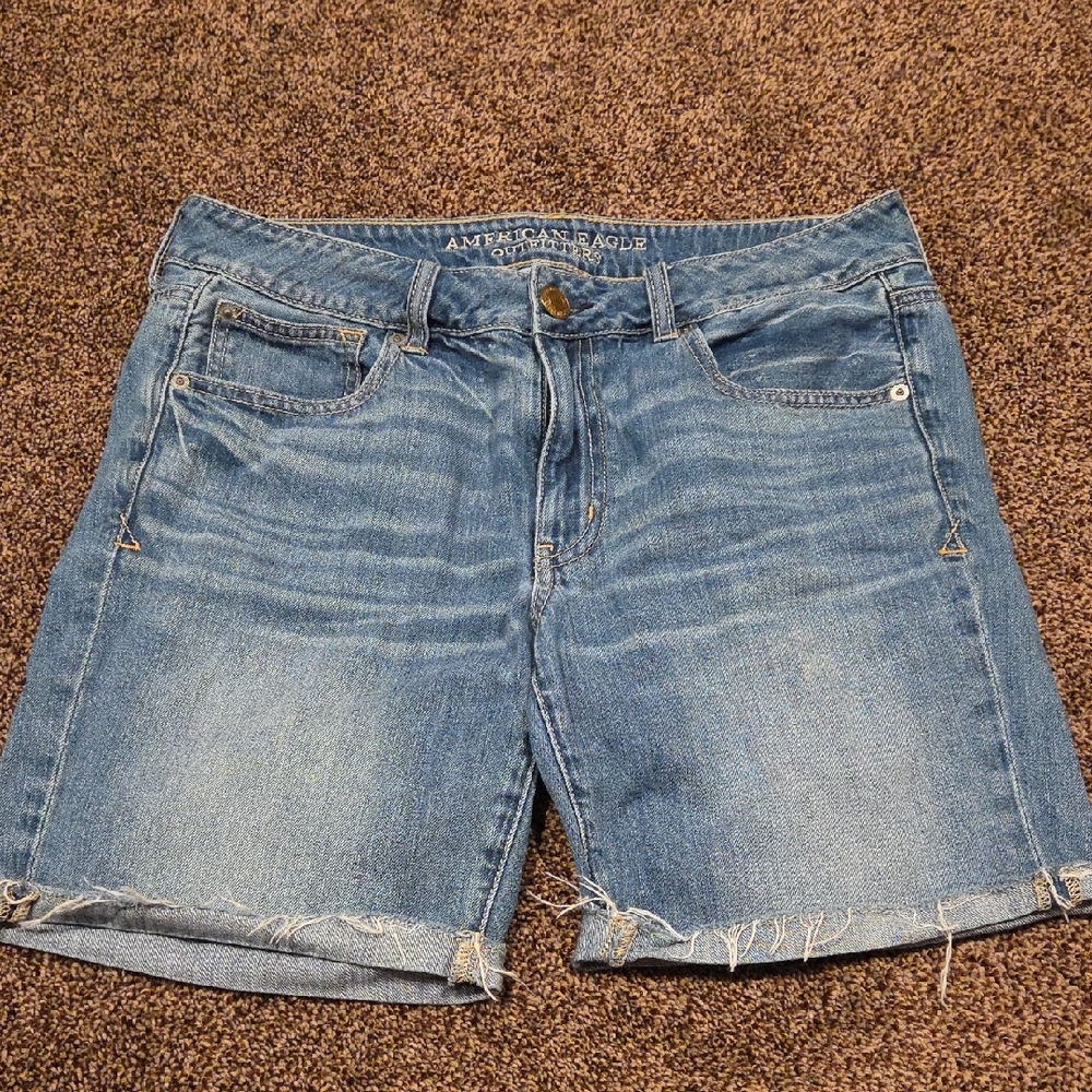 American Eagle Bermuda Shorts